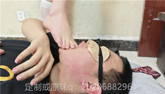 娇娇吐口水满脸羞辱_绳缚吧