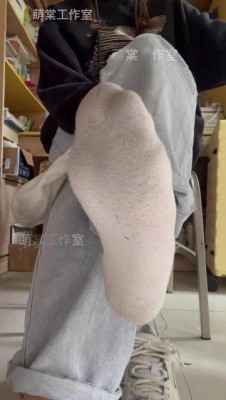 图片[5]_萌棠工作室 葵葵M2K脏鞋棉袜裸足羞辱_绳缚吧