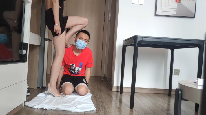 图片[8]_广州小鱼女神性感超短群，高跟凉鞋羞辱贱狗钻胯 YC-230414-6_绳缚吧