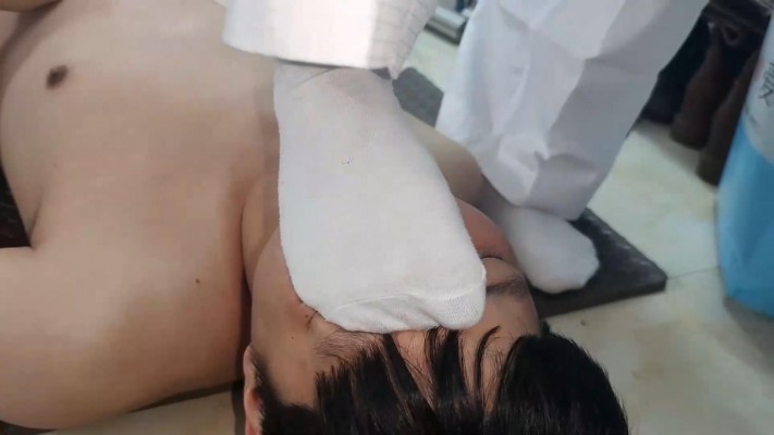 【广州小鱼女神】柔道鱼爹欺负师弟，羞辱小学弟闻脚闻胯，腿绞深喉小学弟 YC-230502_绳缚吧