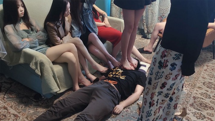 图片[8]_【血狼】Foot Party七女群踩脸深喉脚耳光 YC-230522-9_绳缚吧