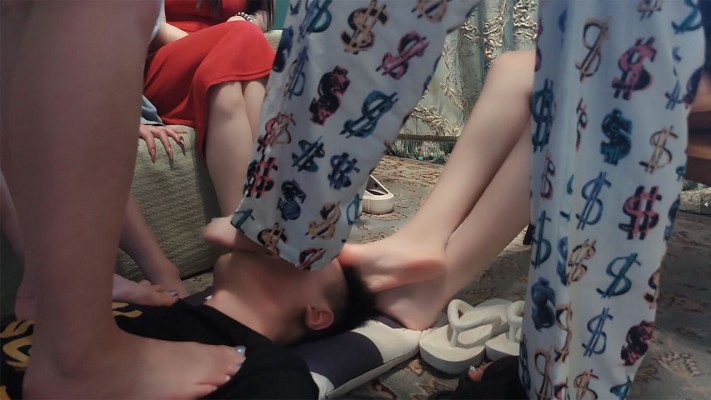 图片[11]_【血狼】Foot Party七女群踩脸深喉脚耳光 YC-230522-9_绳缚吧