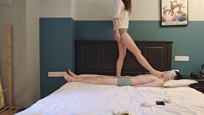 图片[16]_【啦啦啦】大一小姐姐再次踩踏残忍跳裆_绳缚吧