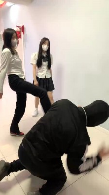 图片[5]_【精神小妹】3学生S-运动鞋白袜踹头踹脸场 bf28564_绳缚吧