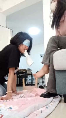 图片[7]_【小可可呀】继续开发学姐当狗-脚踩强制磕头/羞涩舔脚舔鞋 bf28540_绳缚吧