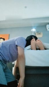 【申小悦】下跪舔脚舔鞋/骑马伺候洗漱 bf28534_绳缚吧