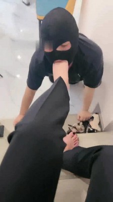 图片[12]_【cc.s】女经理开发员工当狗/高跟踩踏/骑马/插嘴 bf28750_绳缚吧
