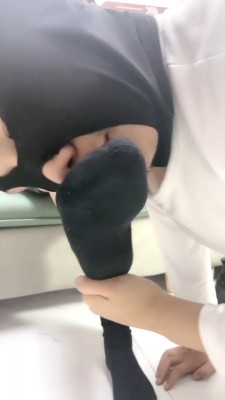 图片[9]_【阿昆】颜值女神首调【上】耳光/转胯/提档/骑马/舔鞋 bf28735_绳缚吧