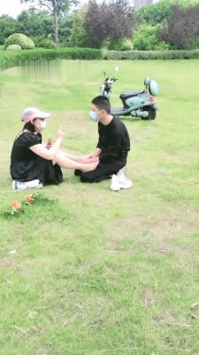 图片[5]_【美容院S】户外公园遛-狗爬行/舔白鞋/叼鞋叼丝袜/鞭子抽 bf28729_绳缚吧