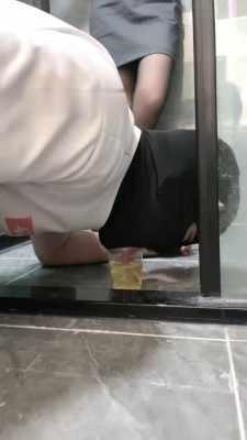 图片[10]_【阿昆】剧情-被女经理开发成狗-强制圣水 bf28737_绳缚吧