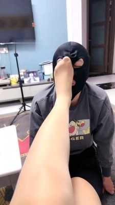 图片[2]_【伊兮夫妻】高跟肉丝全体重踩/脚插嘴/关狗笼 JS23052310_绳缚吧