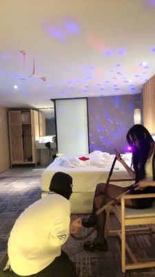 图片[2]_【文希S】长腿车模诱惑-舔不好藤条抽/鞋抽耳光/喝圣水/转胯 bf28689_绳缚吧