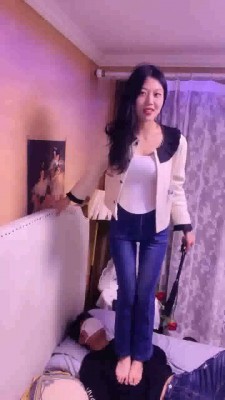 图片[2]_【佳佳】开发表哥/全体重踩踏/钻胯/裸足喂食 bf28704_绳缚吧