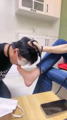 图片[5]_【佳佳】开发表哥/全体重踩踏/钻胯/裸足喂食 bf28704_绳缚吧