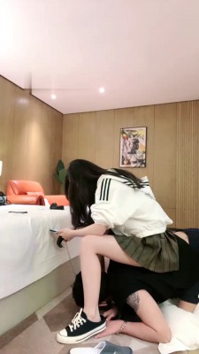 图片[3]_【川野尤娜】御姐范-帆布鞋踩狗/人肉坐垫/拽头耳光/高跟踩踏爬行 bf28663_绳缚吧