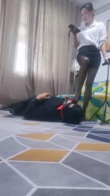 图片[5]_【沐月】女白领全体重踩踏/黑丝脚深喉虐乳/坐垫钻胯【完整版】bf28624_绳缚吧