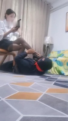 图片[7]_【沐月】女白领全体重踩踏/黑丝脚深喉虐乳/坐垫钻胯【完整版】bf28624_绳缚吧