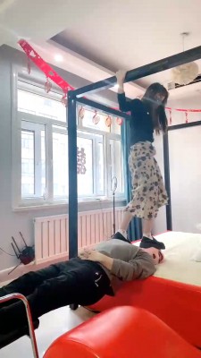 图片[2]_【精神小妹】被一群学生小妹暴踩 bf28637_绳缚吧