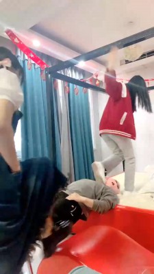 图片[3]_【精神小妹】被一群学生小妹暴踩 bf28637_绳缚吧