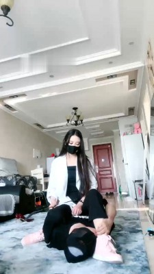 图片[5]_【猫神大人】御姐运动鞋-下面牵狗溜/全体重踩踏/胯下辱 bf28580_绳缚吧