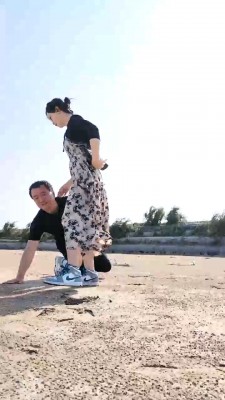 【悦主】沙滩遛狗被人看见吓到关播-骑马爬行/舔脏鞋棉袜 bf28606_绳缚吧