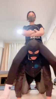 图片[7]_【小妮】运动女神踢裆/全体重踩跺/骑马坐垫/浓痰 bf28611_绳缚吧
