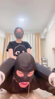 图片[10]_【小妮】运动女神踢裆/全体重踩跺/骑马坐垫/浓痰 bf28611_绳缚吧