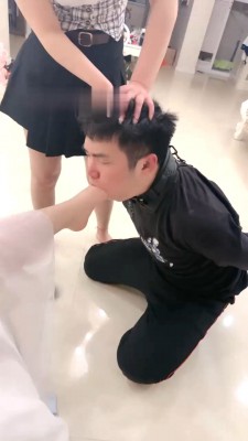 图片[9]_【桃幼幼】带姐姐首次玩-反绑强制磕头/全体重踩/棉袜塞嘴/脚插嘴 bf28617_绳缚吧