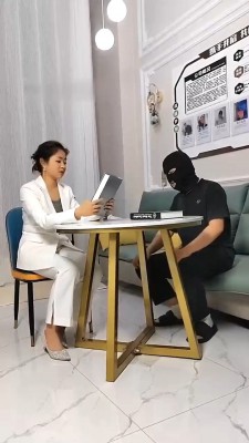 【阿昆】剧情-女经理羞辱男下属-耳光抽/高跟裸足踩 bf28618_绳缚吧
