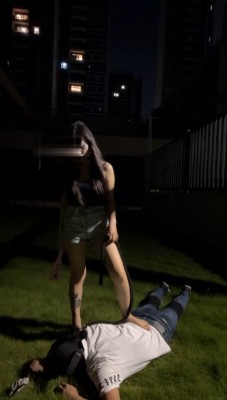 图片[2]_【C爷】户外花园遛狗-sp/转胯/踩踏/爬行 bf28575_绳缚吧