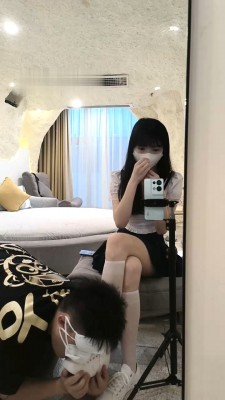 图片[2]_【yuki】白丝全体重踩踏/掐脖窒息/转胯捆绑舔脏鞋 bf29050_绳缚吧