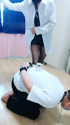 图片[2]_【伯爵】骑马/舔鞋/吃踩踏食物/sp bf29032_绳缚吧