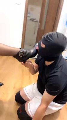 【薄荷S】臭脚窒息/踩喂食/夹狗舌/口吐喂食 bf29119_绳缚吧