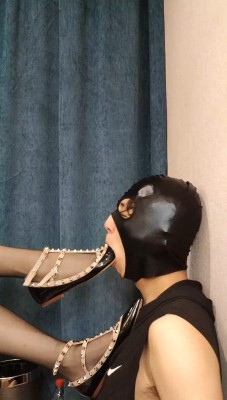 图片[2]_【玥野兔】舔高跟原味黑丝脚 bf29102_绳缚吧