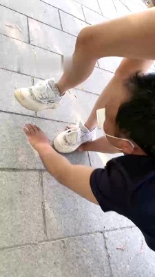 图片[4]_【一一 S】骑马爬行/踩狗爪/喂口水/喝洗脚水/吃擦脚纸巾 bf29132_绳缚吧