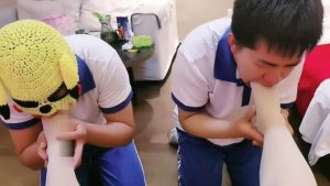 【璎珞】学姐S虐调双狗/踩跺/深喉/舔裸足酸奶/滴蜡【完整版】bf28993_绳缚吧