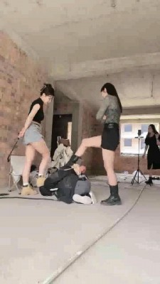 图片[2]_【宸宸】三S工地囚禁处刑/鞭抽/舔脏靴/咀嚼物喂食【三视角版】bf28994_绳缚吧
