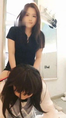 图片[2]_【乐乐】带闺蜜调CD圈养狗/骑马/插嘴/裸足喂酸奶 JS23060201_绳缚吧