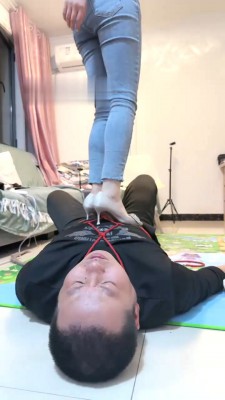 图片[13]_【妲己S】重刑-五花大绑虐打-耳光/运动鞋踩踏/虐乳/掐脖 bf28927_绳缚吧