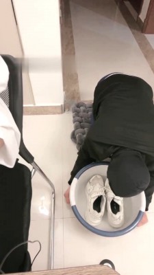 【宸宸】赏赐家奴喝洗脚洗鞋脏水 bf28957_绳缚吧