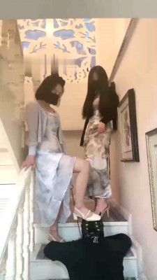 【桃幼幼】和素人姐姐玩-楼梯间踩狗/抽耳光/裸足插嘴深喉 bf28930_绳缚吧