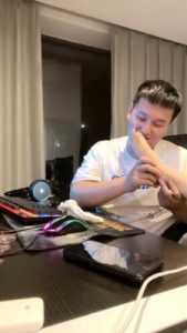 【汐言】电竞酒店闻舔小白鞋裸足 JS23052901_绳缚吧