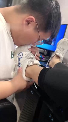 图片[4]_【汐言】电竞酒店闻舔小白鞋裸足 JS23052901_绳缚吧