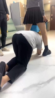 图片[5]_【阿昆】绿帽场-老婆带情人回家-转胯/灌圣水/吃口水/脚插嘴 bf28791_绳缚吧