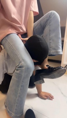 图片[6]_【阿昆】小皮鞋调狗舔/全体重踩踏坐头/裸足捂脸深喉 bf28793_绳缚吧