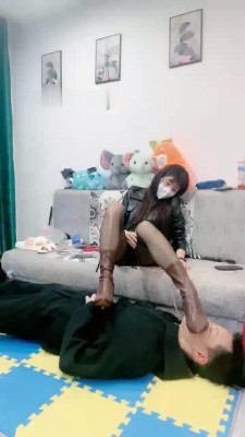 图片[7]_【兔兔大人】御姐高跟短靴踩踏/插嘴/跪舔黑丝足 bf28790_绳缚吧