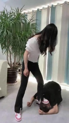 图片[6]_【奈奈】AJ踩踏碾压/狂舔鞋底/耳光狠抽/当坐垫 bf28809_绳缚吧