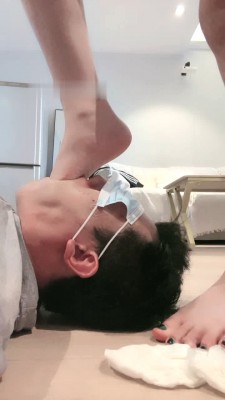 图片[8]_【时颜】性感女神-舔超脏鞋/白棉袜辱/踩踏/闻鞋窝/脚深喉 bf28819_绳缚吧