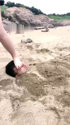图片[4]_【宸宸】海滩沙子活埋窒息/强制圣水 bf28820_绳缚吧