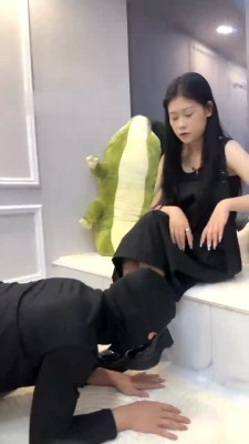 【阿昆】皮鞋黑袜踩踏/转胯/骑马闻舔原味jio bf28877_绳缚吧
